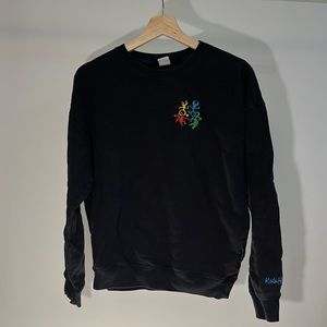 Uniqlo x keith harring crew neck with embroidered print
